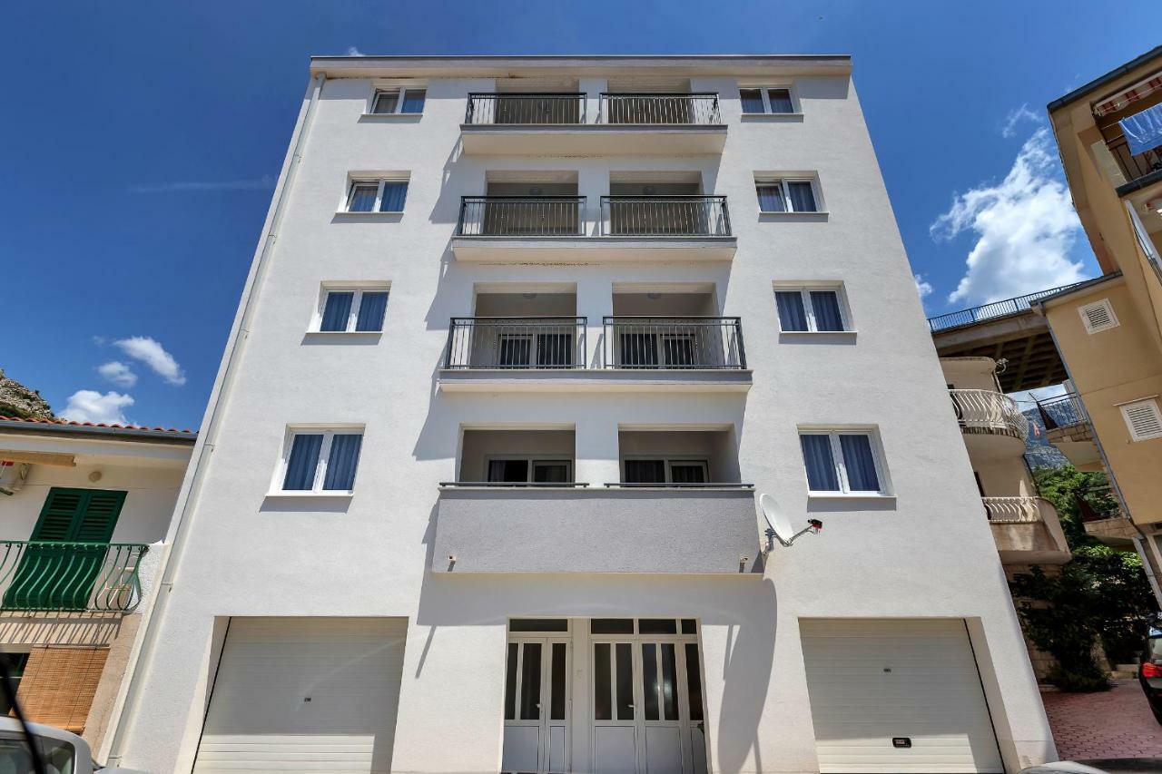 Apartmani Daniela Podgora Exterior foto